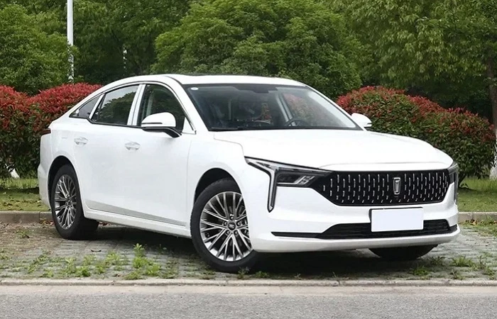 5 китайских седанов, которые можно купить в России вместо Toyota Camry
