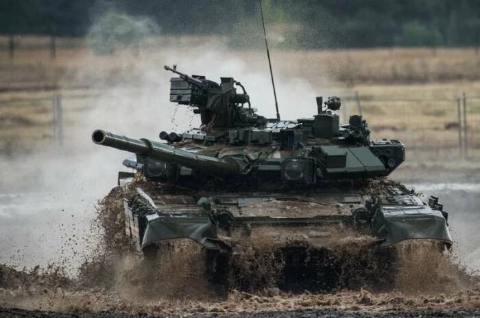 Оптико-электронные системы российского танка Т-90 помогут покорить горизонты