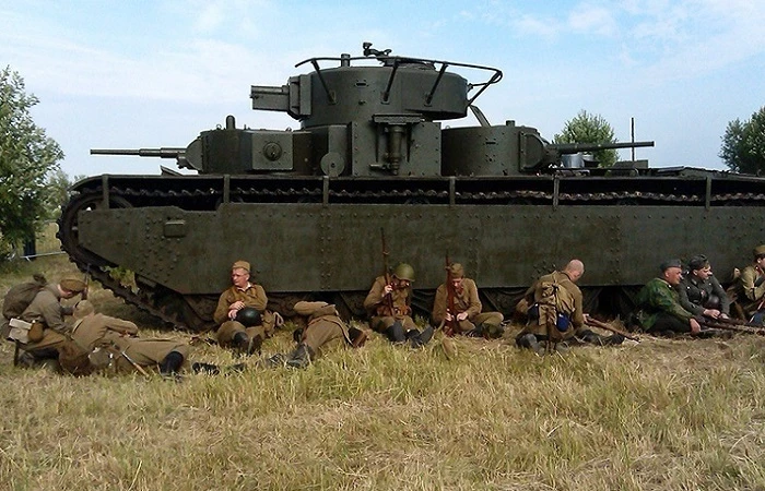 3 самых необычных гусеничных военных машины: почему они не стали производиться серийно