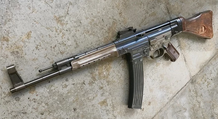Немецкая штурмгевер StG 44 – вместо пулемета и винтовки