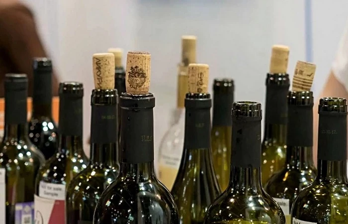 4 простыe проверки, которые помогут не нарваться на «паленое» вино