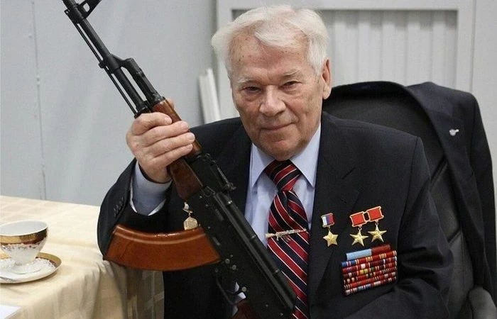 Почему Михаил Калашников был категорически против перехода советской армии на патрон 5.45