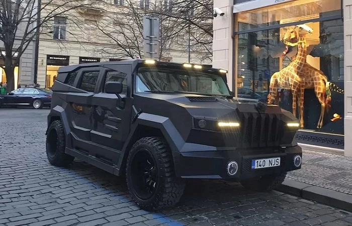 10 самых дорогих внедорожников в мире: роскошные и надежные