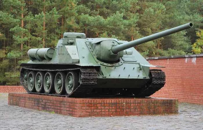СУ-100: самоходное орудие ключевого этапа Второй мировой войны