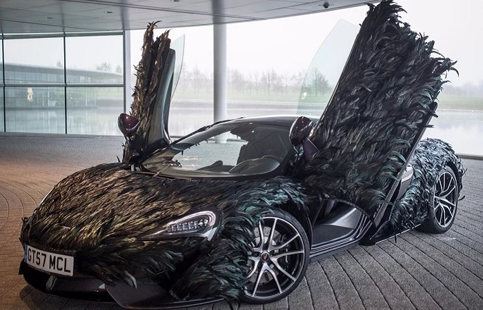Смех на колесах: 5 нелепых автомобилей, сделанных словно ради шутки