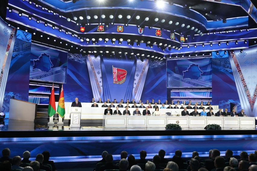 Александр Лукашенко: «Беларусь занимает одно из ведущих мест в мире по доступности медуслуг для населения»