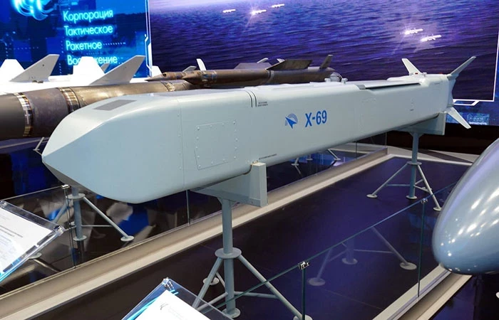 Летающая неотвратимость – квадратная крылатая ракета Х-69