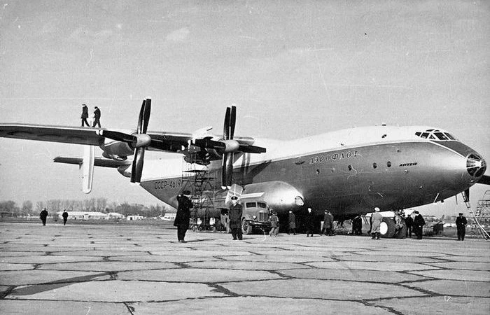 Ан-22 «Антей» почти не осталось в эксплуатации: чем запомнился самый большой турбовинтовой самолет