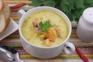 Сырный и грибной, острый и вегетарианский. Топ густых супов в осеннем меню