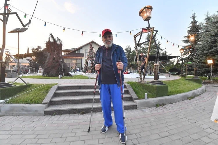 Смерть отца Филиппа Киркорова обернулась скандалом: агония длилась несколько часов