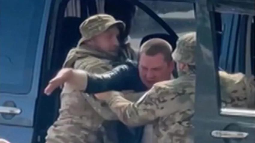 «Избегать жаргона и определять триггеры»: на Украине представили пособие для ТЦК