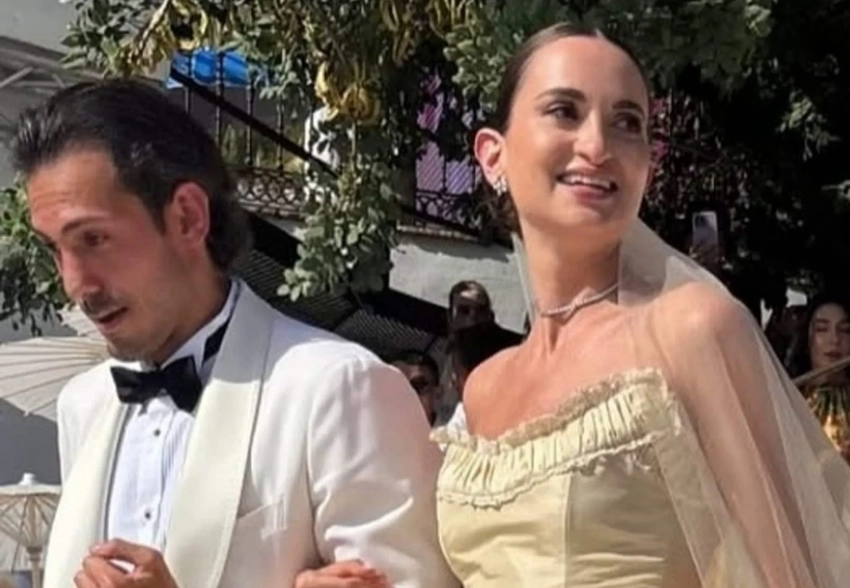 Владимир Познер — распорядитель клятв, Валдис Пельш — ведущий: журналистка Кристина Левиева вышла замуж в Испании