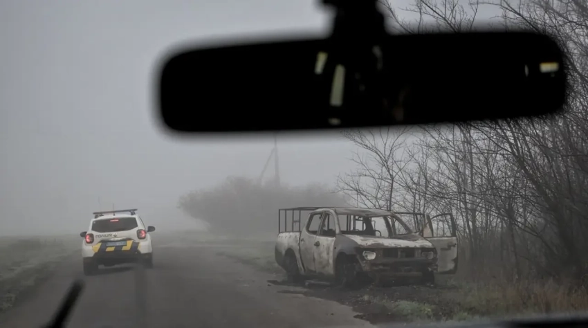 Киев эвакуирует последних своих чиновников из столицы Батьки Махно - Гуляйполя