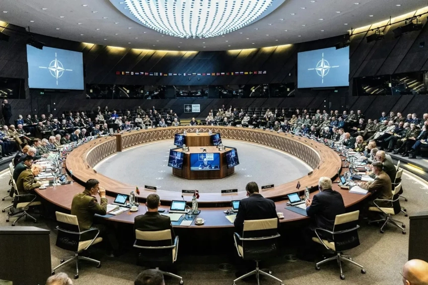 Глава военного комитета НАТО заявил о возможном упреждающем ударе по России
