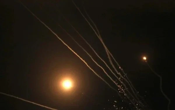 Около десятка взрывов в небе разбудили жителей Тулы: свежие подробности на 26 февраля