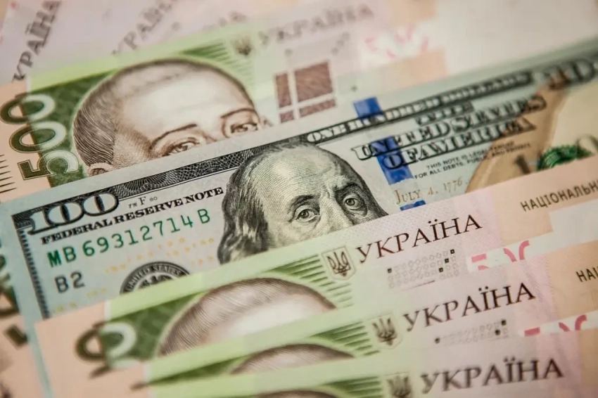 Киев запросил у ЕС финансовую помощь в размере 1,5 триллиона долларов