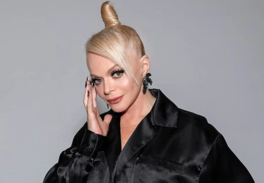 Ларисе Долиной подарят новую квартиру взамен той, из которой её выселили