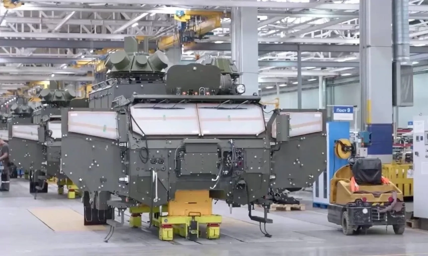 «Быстрота производства и повышенная живучесть»: выпуск бронемашины «Хищник»