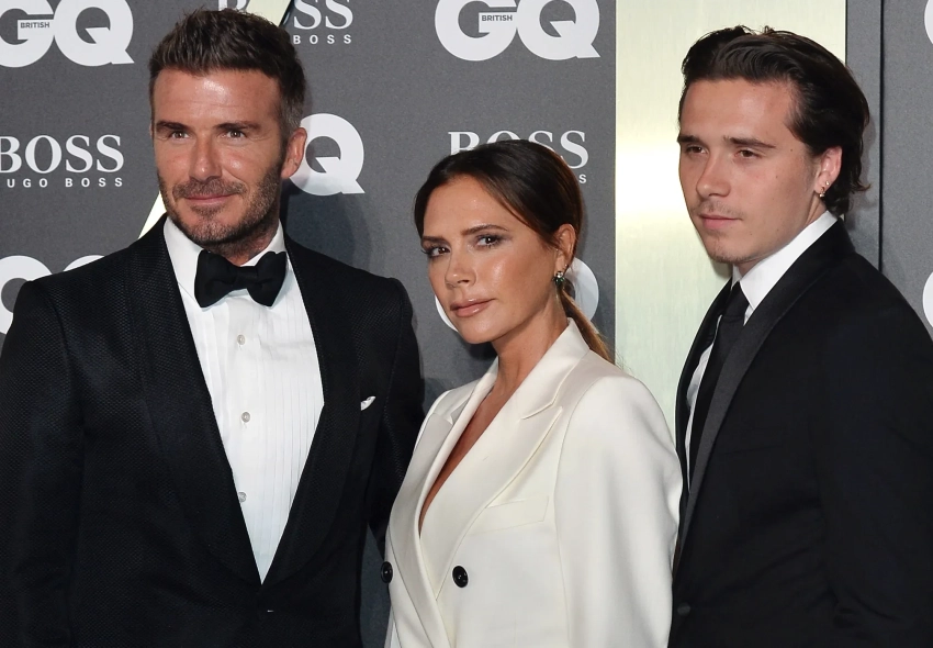 Виктория и Дэвид Бекхэм публично поздравили "блудного" сына Бруклина с днём рождения на фоне конфликта