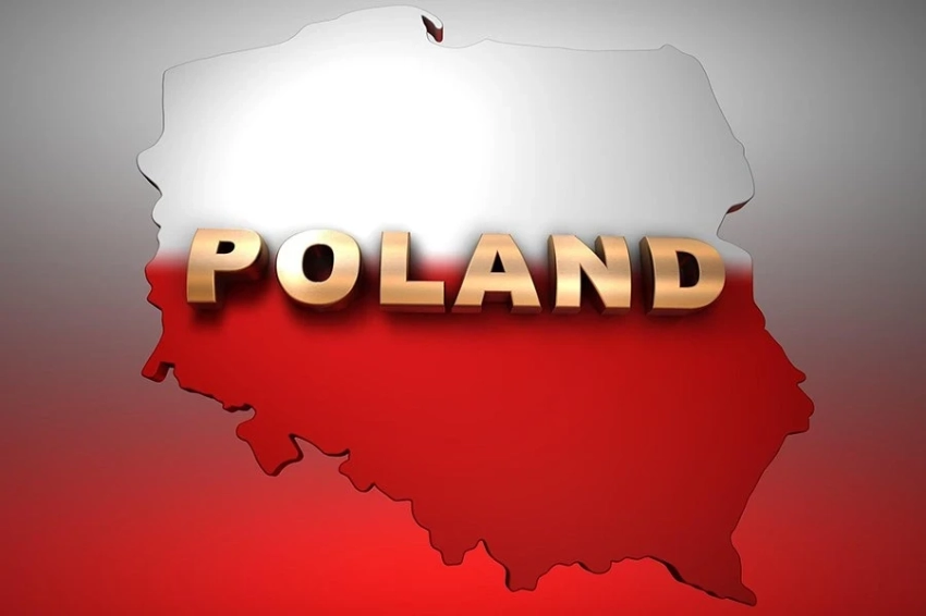 Президент Польши злит армию и премьера ради интересов США