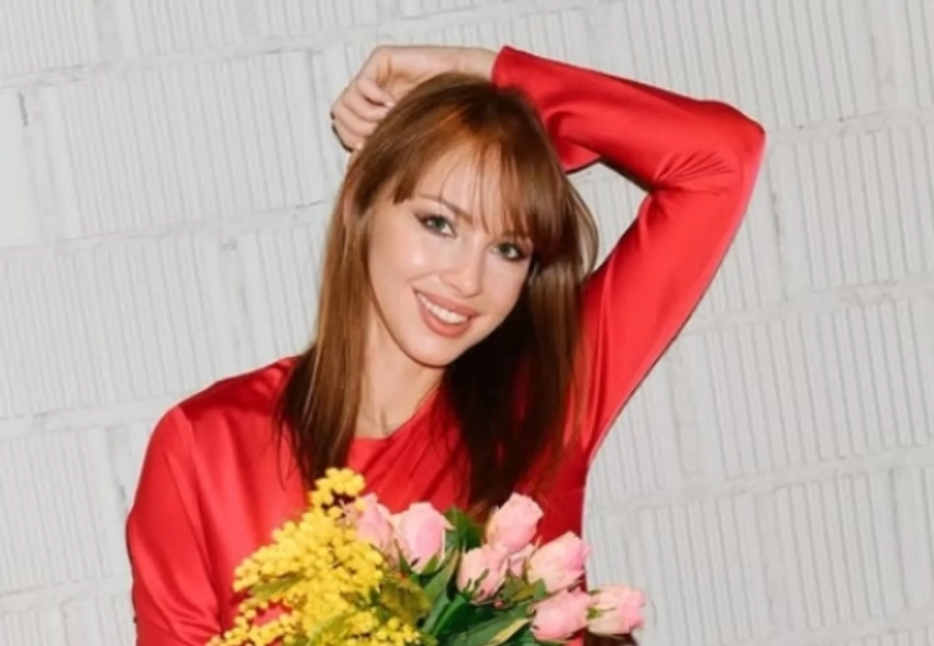 Полина Диброва "отметила развод" Романа Товстика в клубе